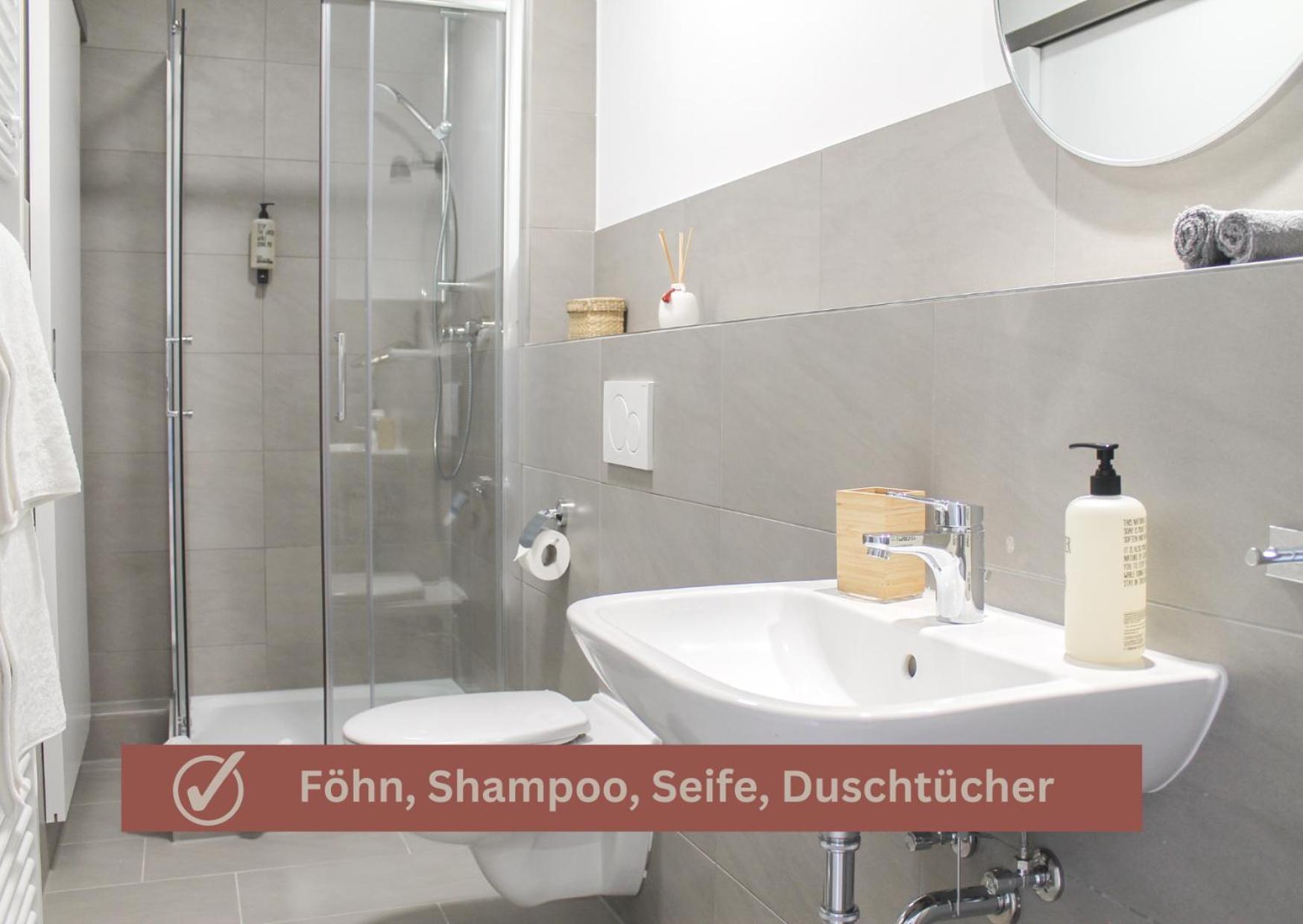 African-Style Apartment - Stadtnah, Parkplatz, E-Ladestation Fuer Auto & Fahrraeder, Gitterbox Fuer Fahrraeder, Fitnessstudio Κόμπλεντς Εξωτερικό φωτογραφία