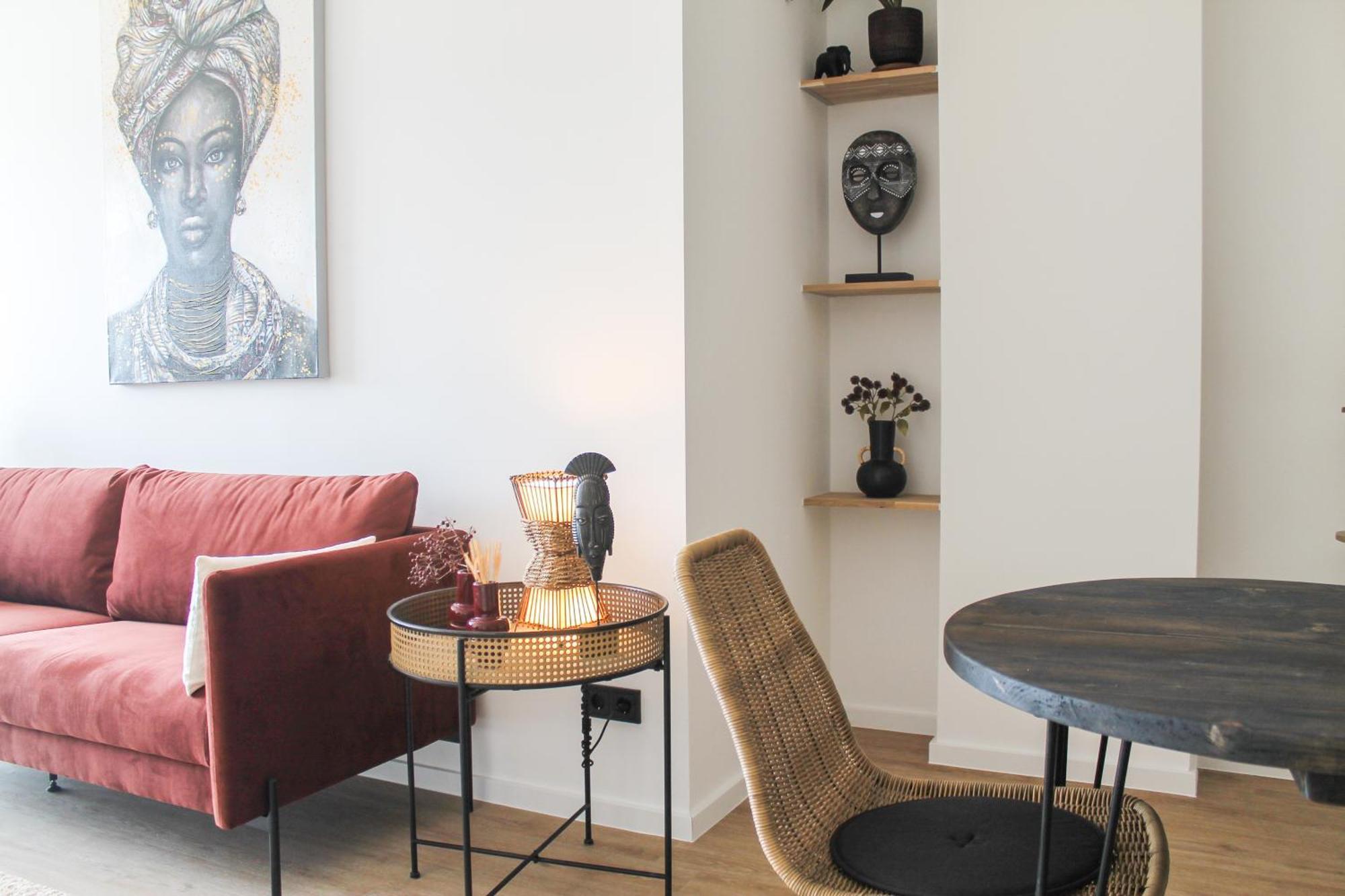African-Style Apartment - Stadtnah, Parkplatz, E-Ladestation Fuer Auto & Fahrraeder, Gitterbox Fuer Fahrraeder, Fitnessstudio Κόμπλεντς Εξωτερικό φωτογραφία
